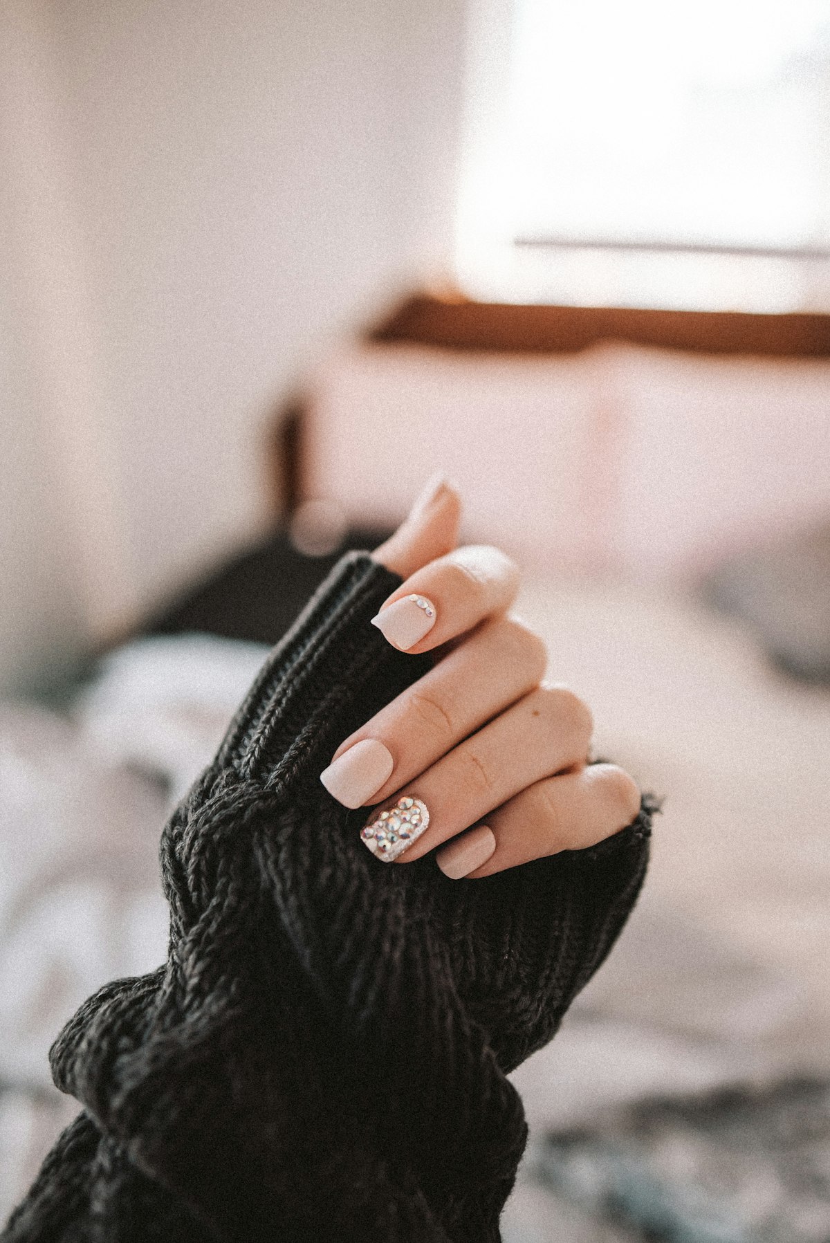 The Professional Gel Manicure: Salon Steps, Pricing & Safety